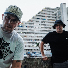 Peja & DJ Decks / Slums Attack