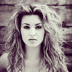 Tori Kelly